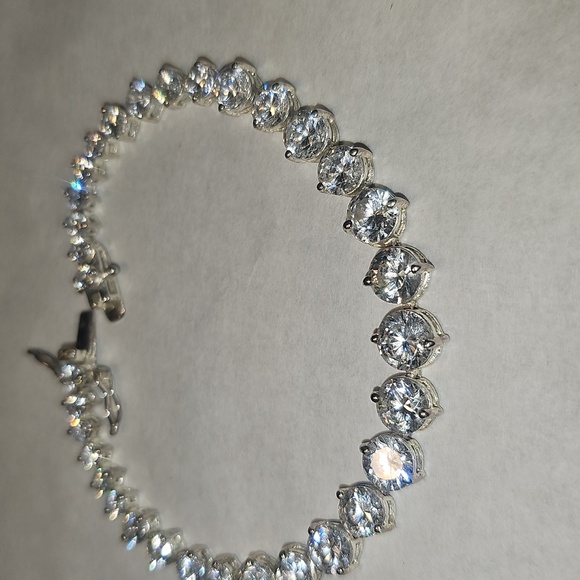 RJs Jewelry Boutique Jewelry - Elegant 925 Silver RJ  Bracelet with CZ Stones